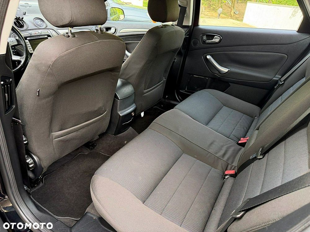 Ford Mondeo - 10
