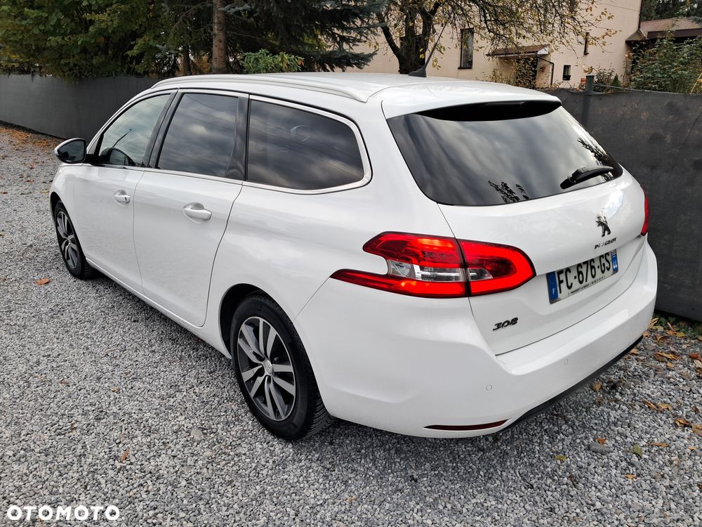 Peugeot 308 1.5 BlueHDi Business S&S EAT8 - 6