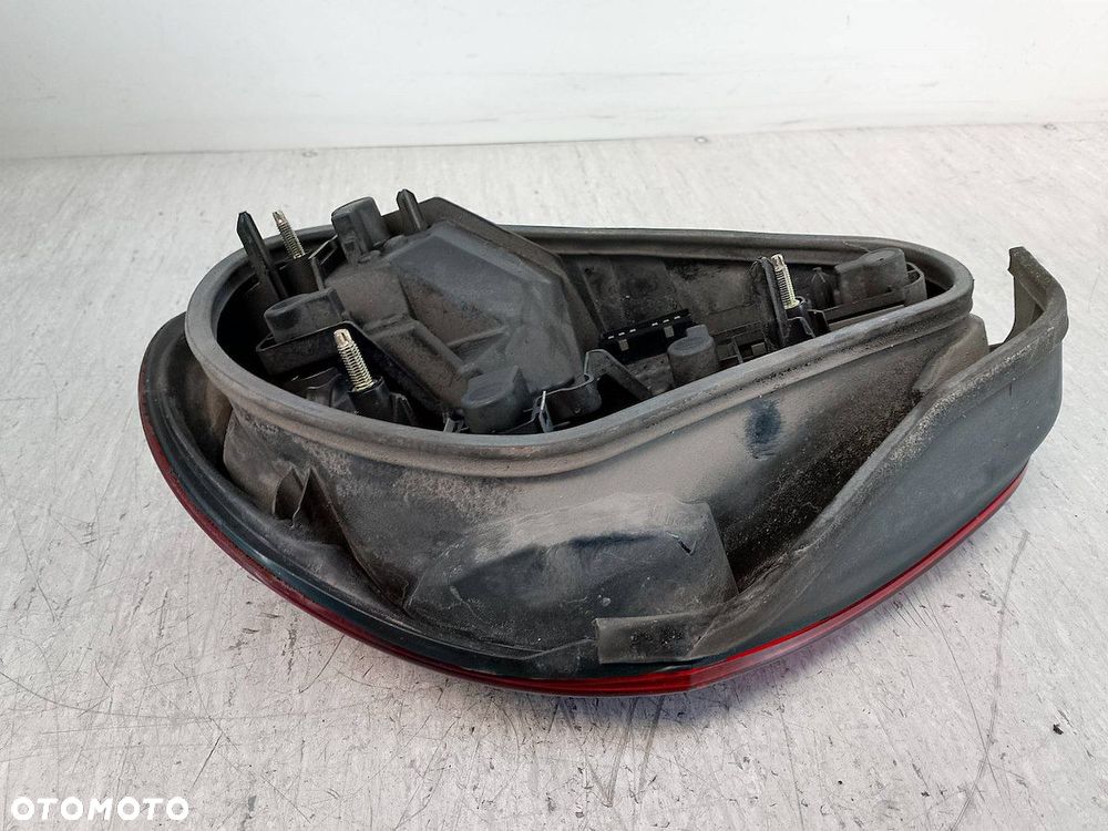 LAMPA TYLNA LEWA JAGUAR X-TYPE - 2