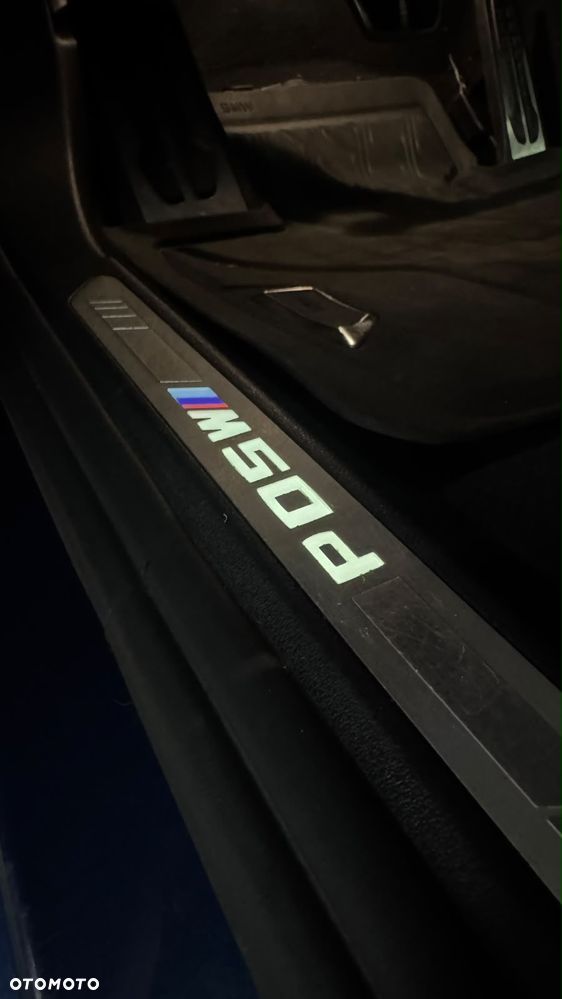 BMW X7 - 32