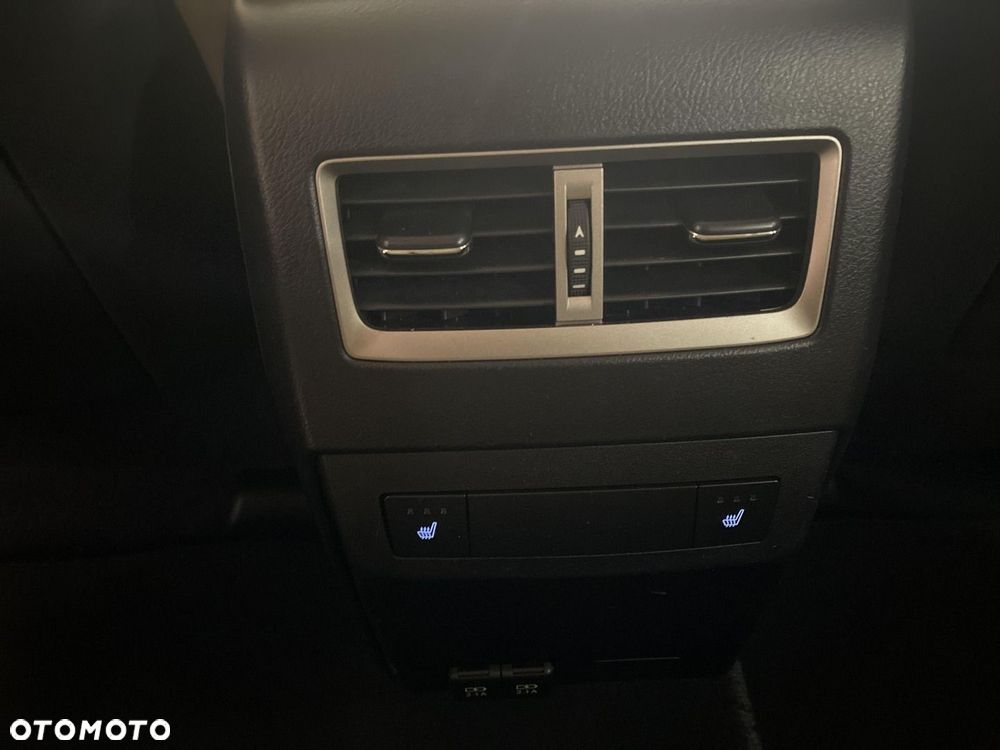 Lexus RX 450h Omotenashi - 21