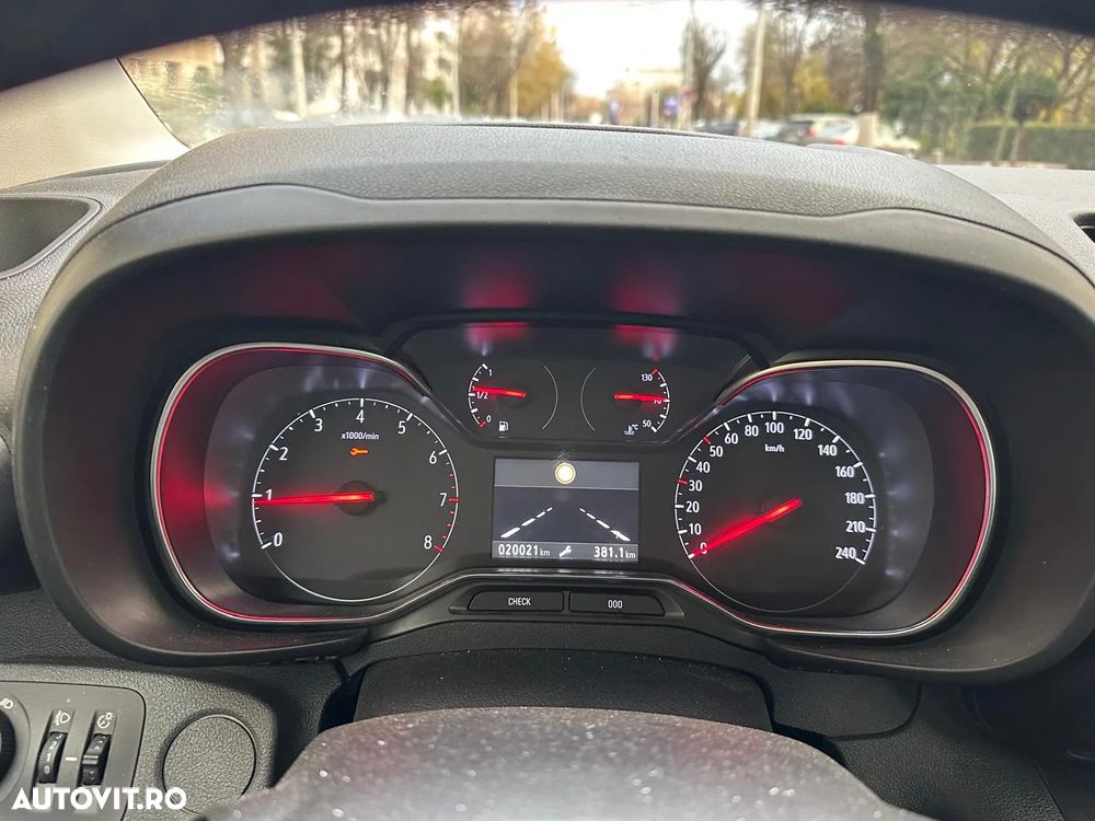 Opel Combo Life 1.2 L1H1 Start/Stop Enjoy - 9