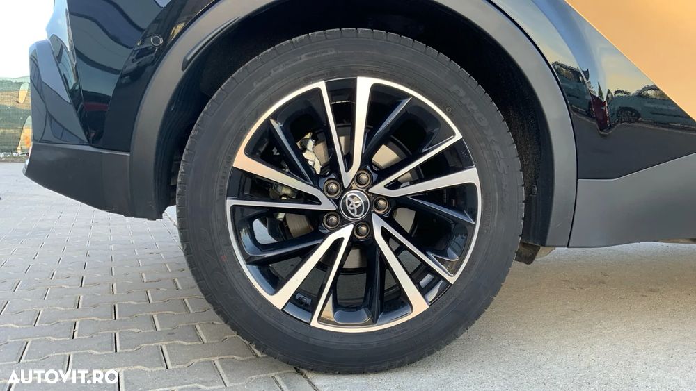 Toyota C-HR 2.0 HEV 197 CP 4x2 CVT Premiere Edition - 9