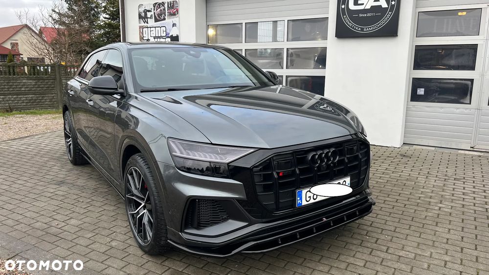Audi SQ8 - 9