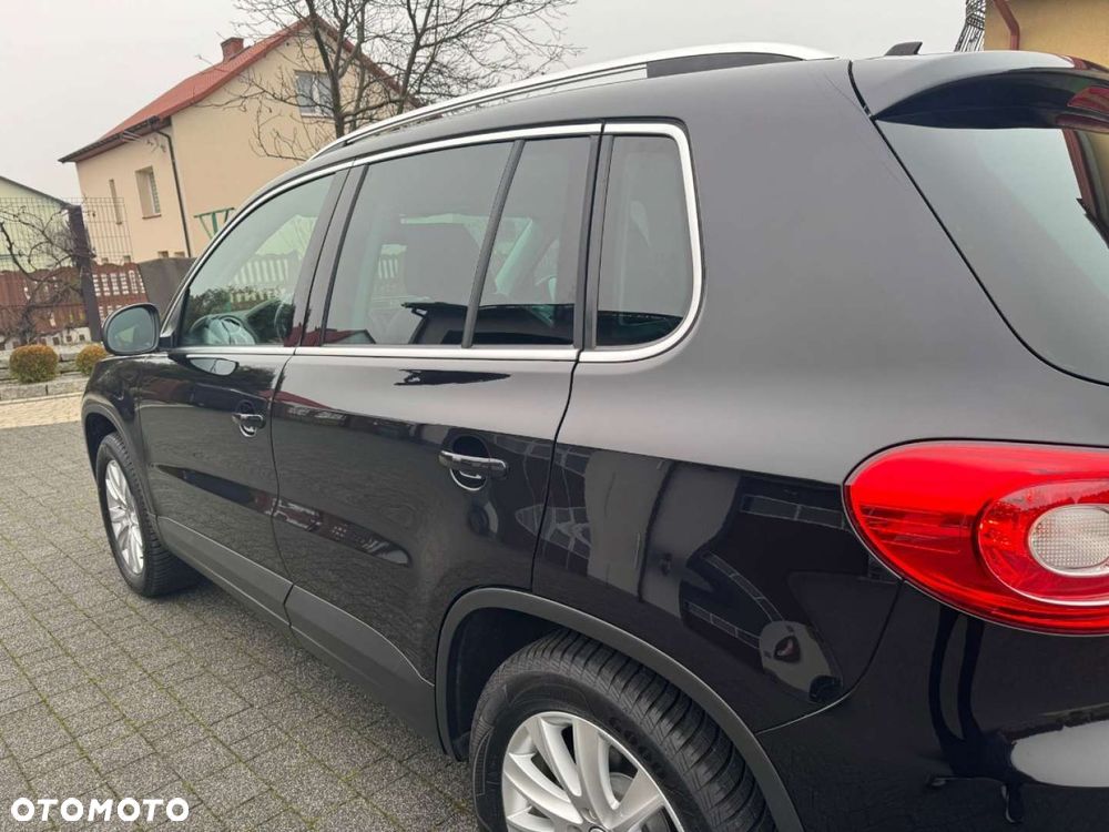 Volkswagen Tiguan - 16