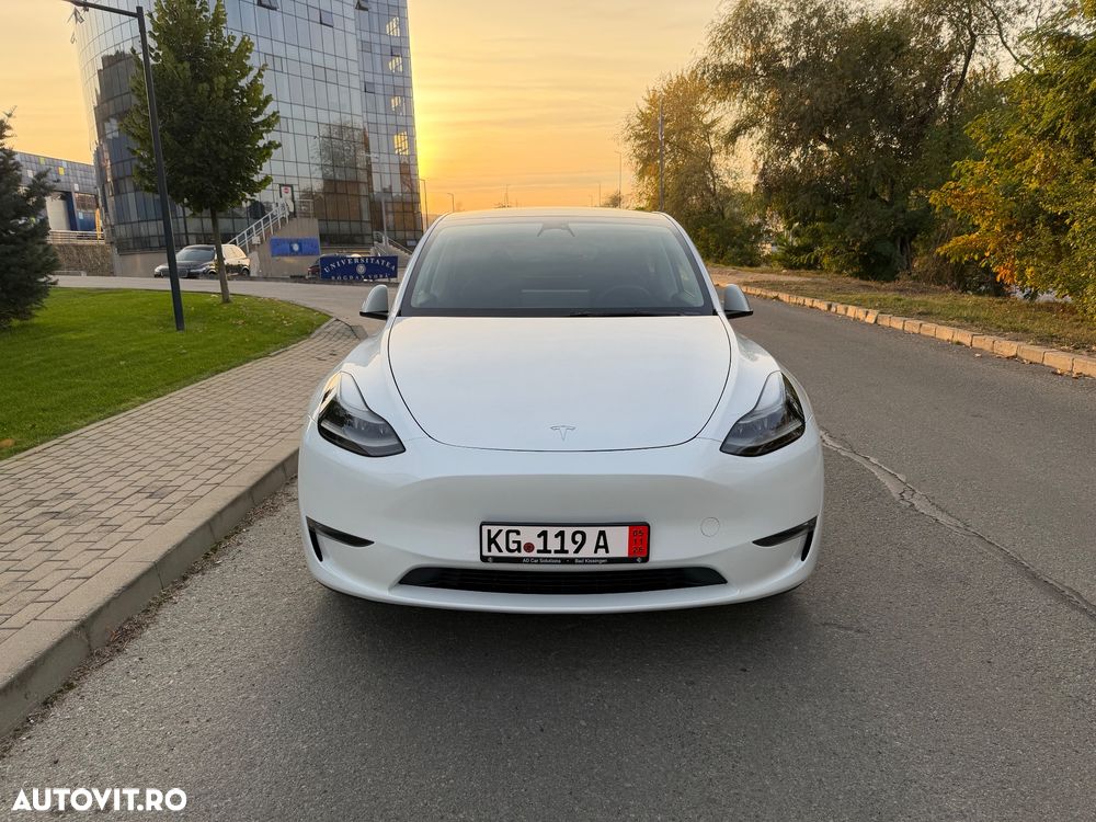 TESLA Model Y 2023 — imagine 23