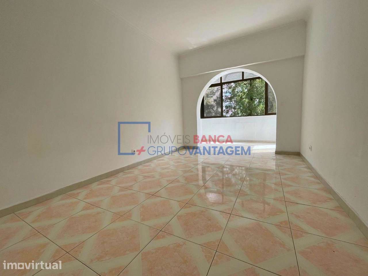 APARTAMENTO T2 ALGUEIRÃO 83m2 - Grande imagem: 2/28