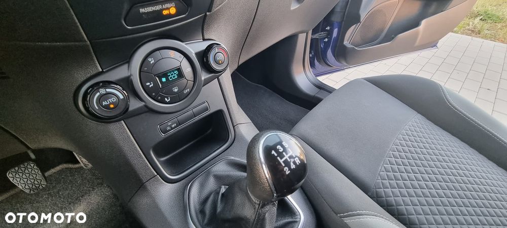 Ford Fiesta 1.0 EcoBoost Gold X - 24