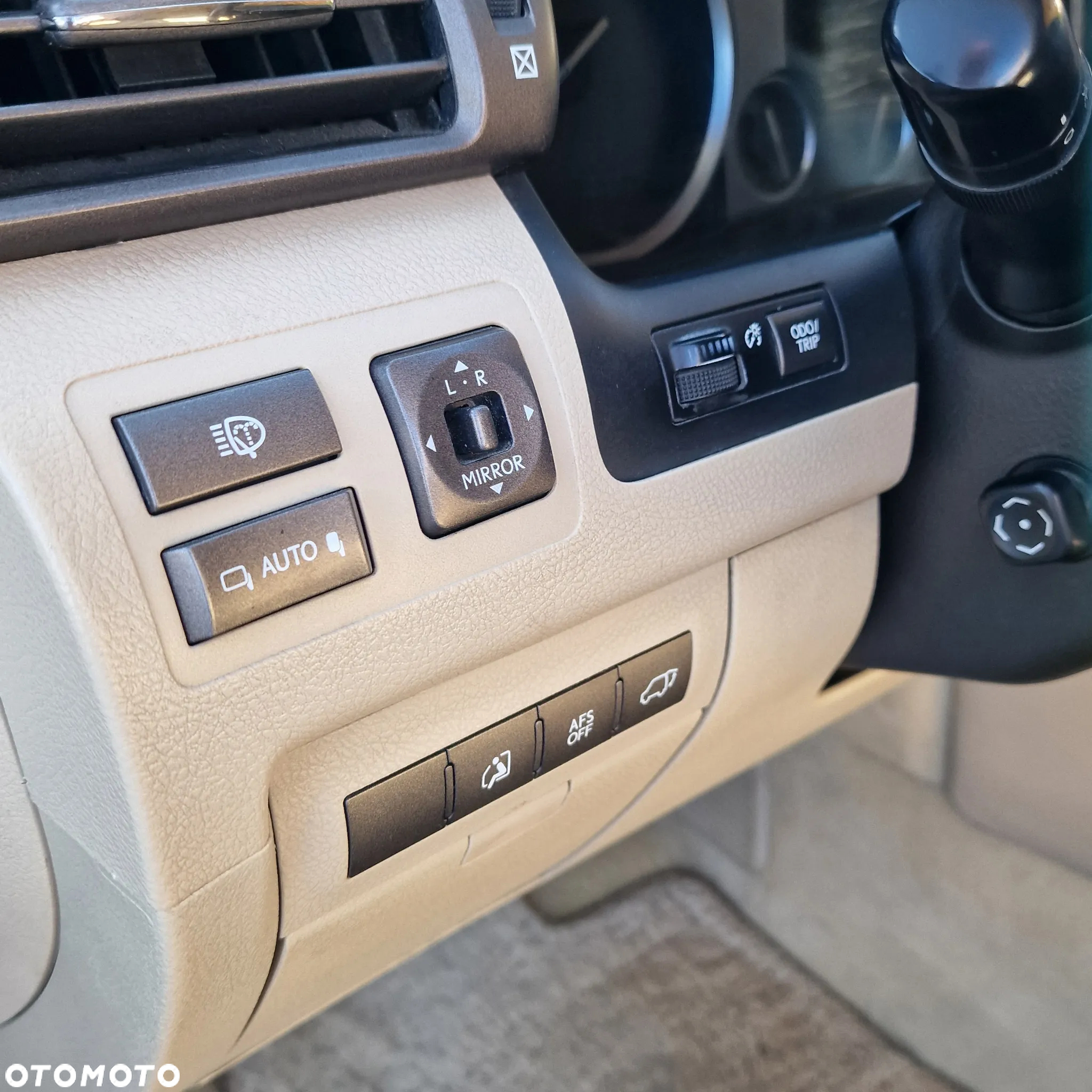 Lexus LX 570 - 11