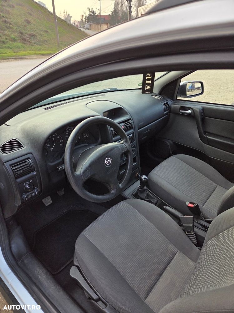 Opel Astra 1.4 Caravan - 10