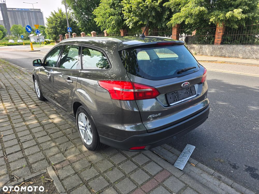 Ford Focus 1.5 TDCi DPF Start-Stopp-System Business - 8