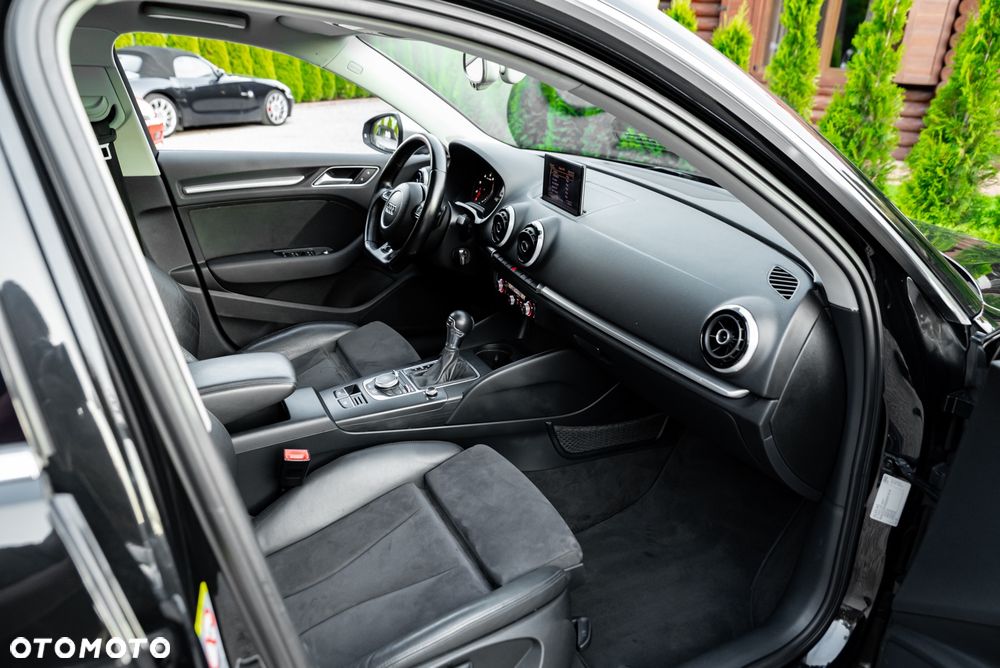 Audi A3 Sportback 1.8 TFSI S tronic S line Sportpaket - 21