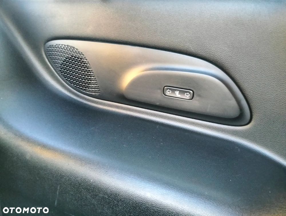 Chrysler Pacifica - 25