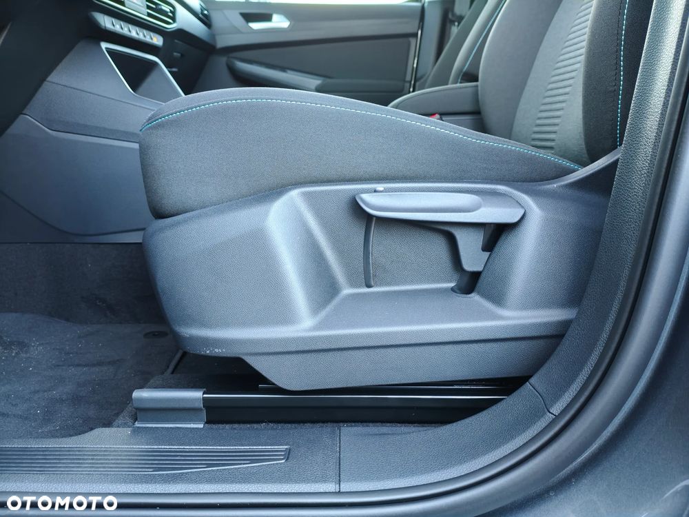 Ford Tourneo Connect Grand 2.0 EcoBlue Active - 26