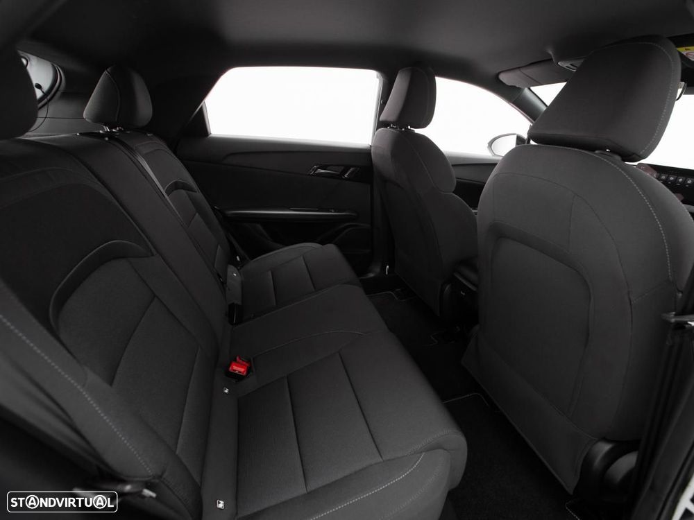 MG MG4 51 kWh Standard - 11