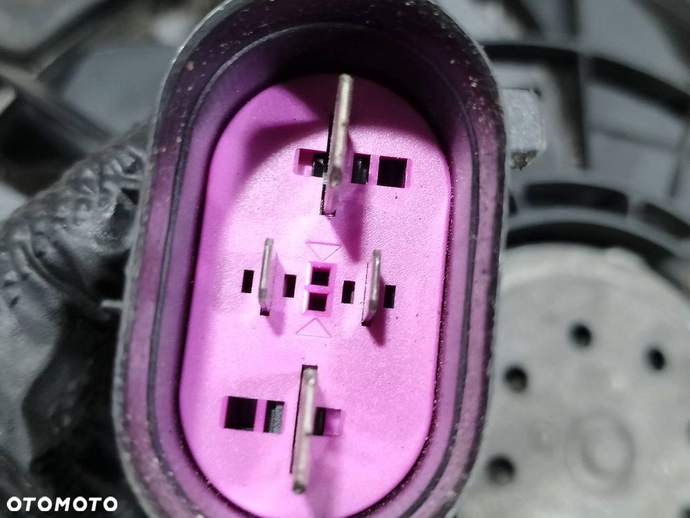 WENTYLATORY CHŁODNICY AUDI A4 B6 8E0121205P  FS1222  873476C 2.4 B - 3