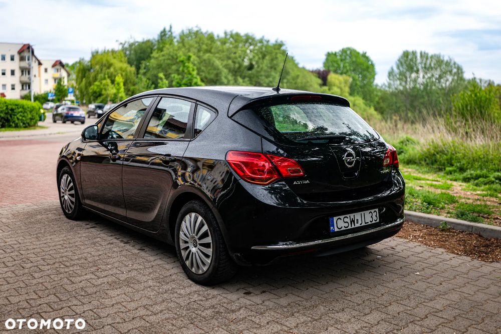 Opel Astra 1.4 T Enjoy - 7