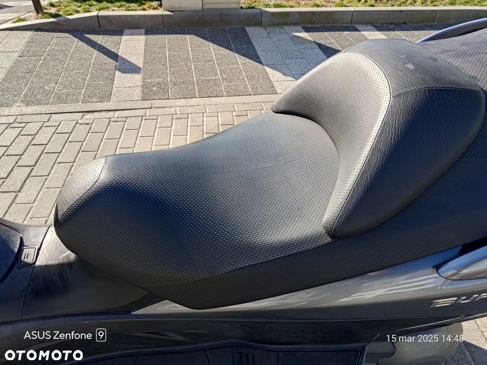 Suzuki Burgman - 16