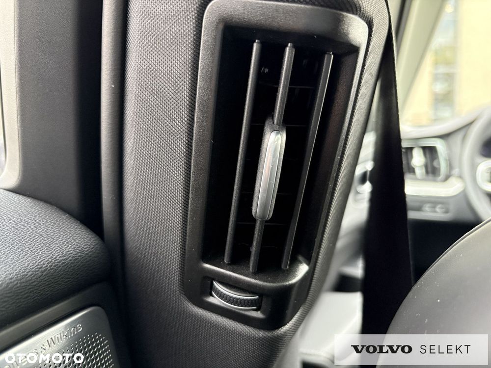 Volvo XC 60 - 24