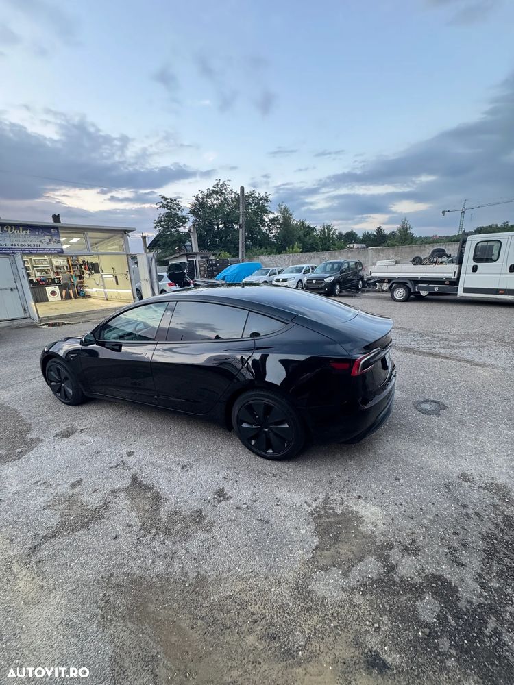 Tesla Model 3 Long Range - 5