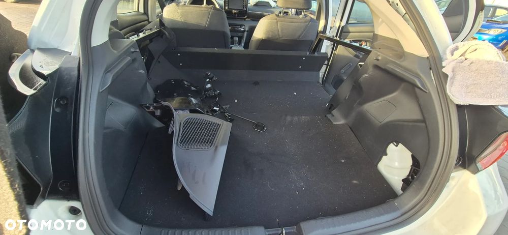 Toyota Yaris Hybrid 1.5 Executive - 19