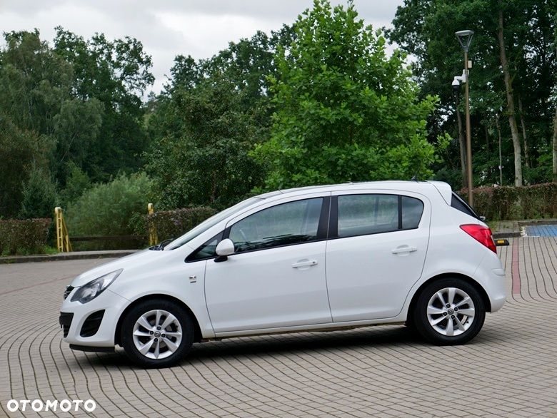 Opel Corsa 1.4 16V Innovation - 25
