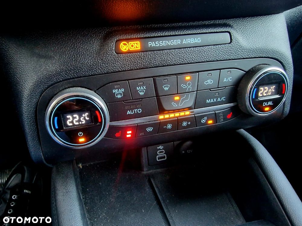 Ford Kuga 2.5 FHEV AWD Graphite Tech Edition e-CVT - 27