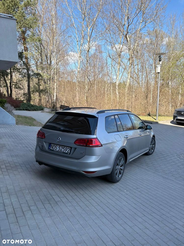 Volkswagen Golf 1.6 TDI Comfortline - 4