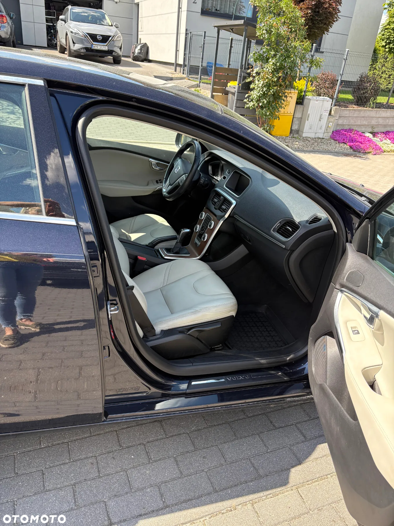 Volvo V40 D2 Drive-E Momentum - 11