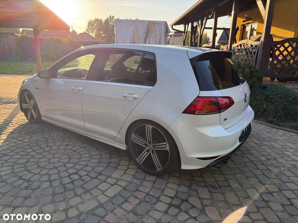 Volkswagen Golf R 4Motion BlueMotion Technology DSG - 4