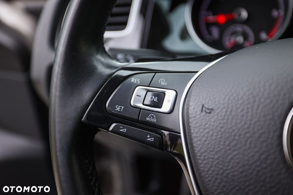 Volkswagen Golf 2.0 TDI BlueMotion Technology DSG Allstar - 28