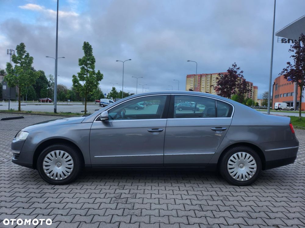 Volkswagen Passat - 5