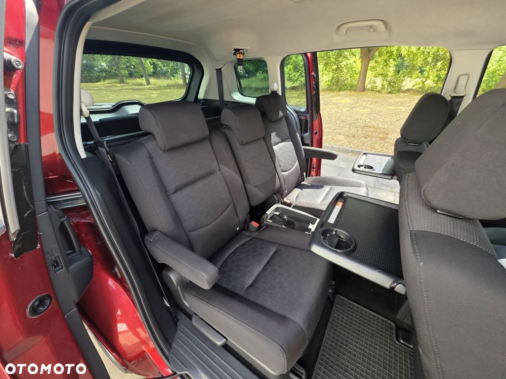 Mazda 5 2.0 Exclusive + - 10