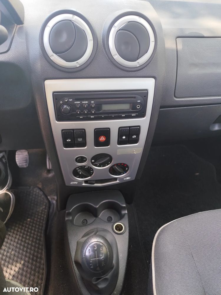 Dacia Logan MCV 1.6 Ambiance - 18