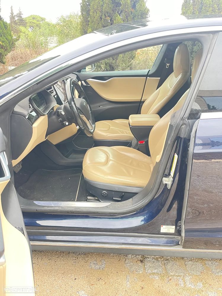 Tesla Model S Standard - 23