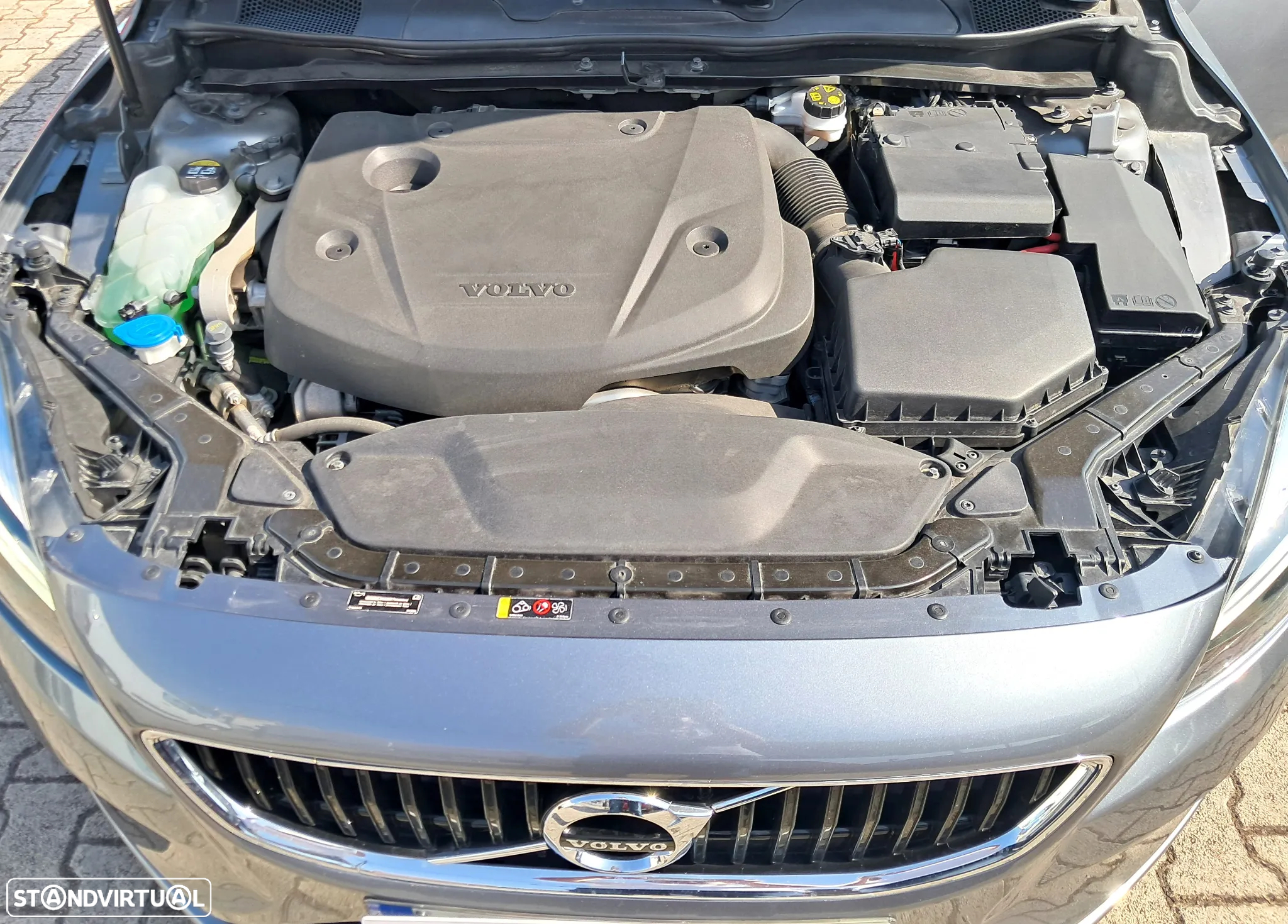 Volvo V40 2.0 D3 Momentum - 18