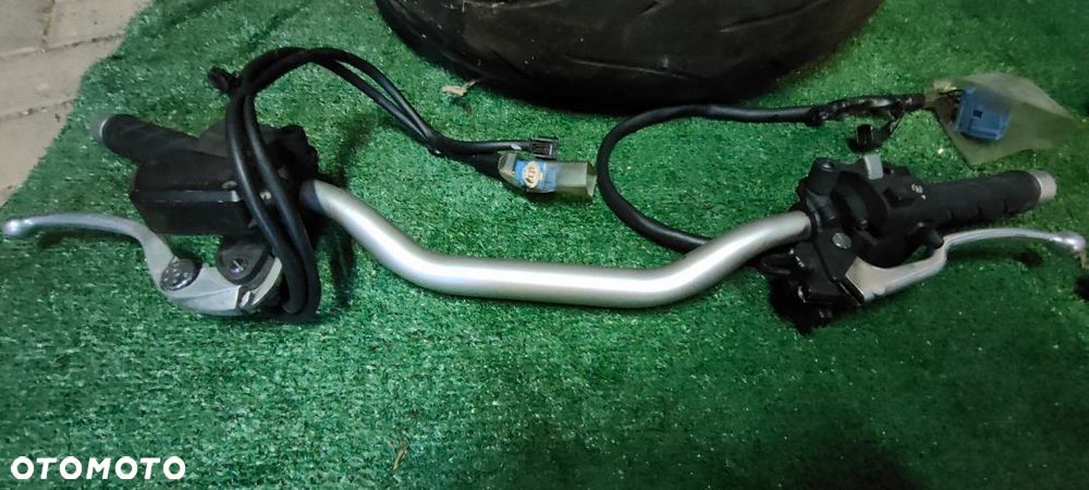 HONDA CB1000R SC80 LAGI laga półka dolna Felga Kierownica przełacznik - 11