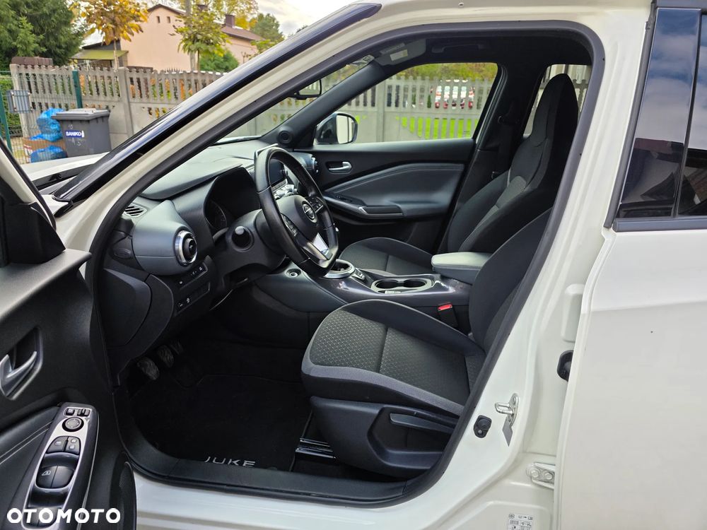 Nissan Juke 1.0 DIG-T N-Connecta - 9