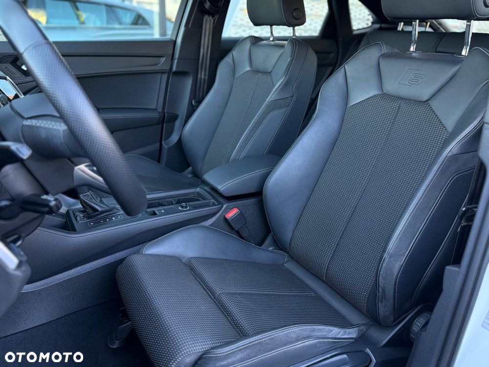 Audi Q3 Sportback - 11