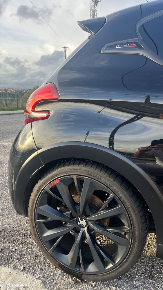 Peugeot 208 1.6 e-THP GTi by Sport - 5