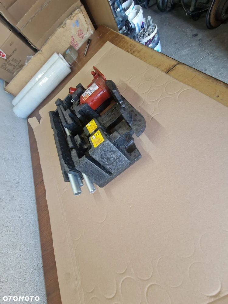 LEWAREK KLUCZ ZESTAW NAPRAWCZY RENAULT MASTER IV - 19