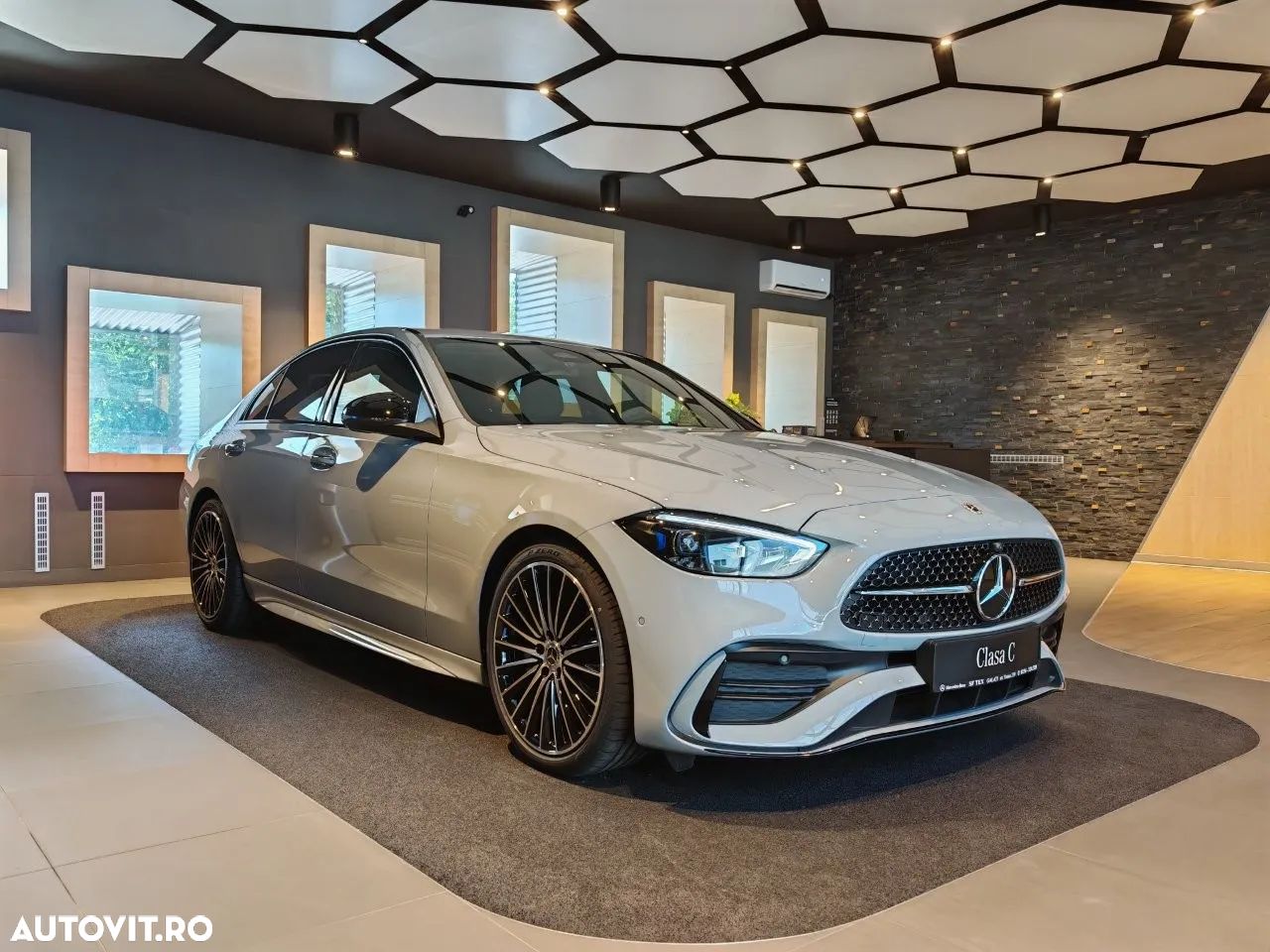 Mercedes-Benz C 300 MHEV 4MATIC - 1