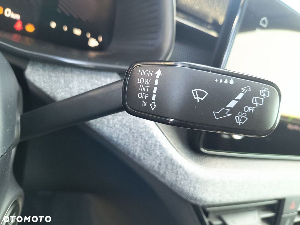 Skoda Scala 1.0 TSI Drive DSG - 32