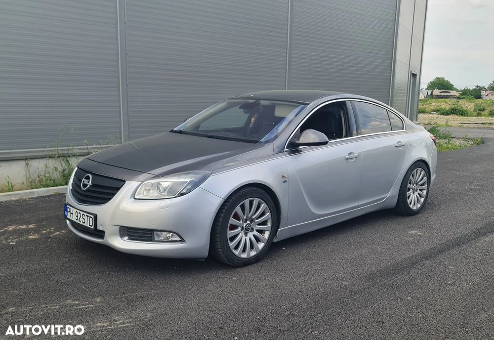 Opel Insignia - 1