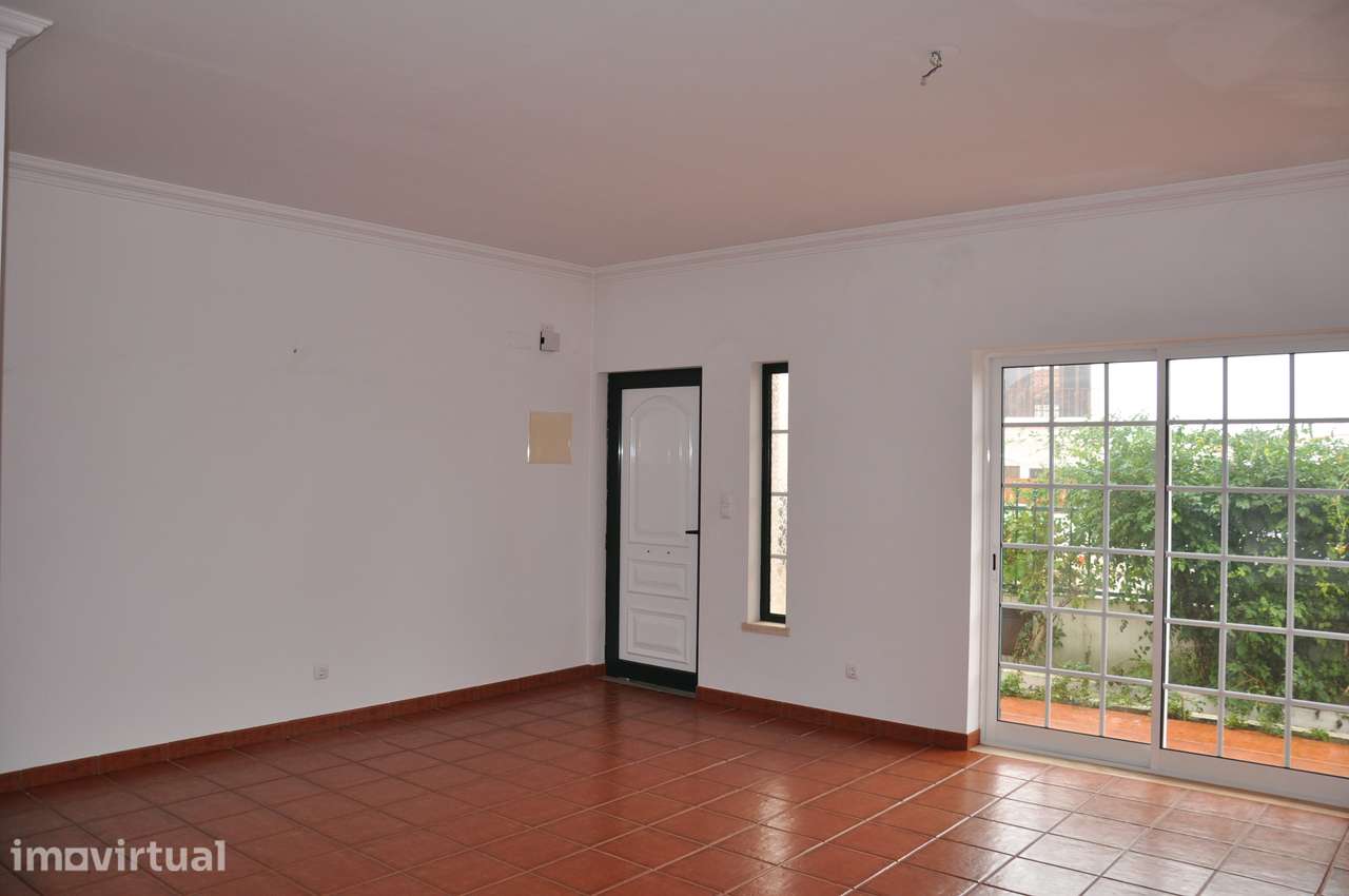 Moradia, 213 m², Azeitão (São Lourenço e São Simão) - Grande imagem: 4/22