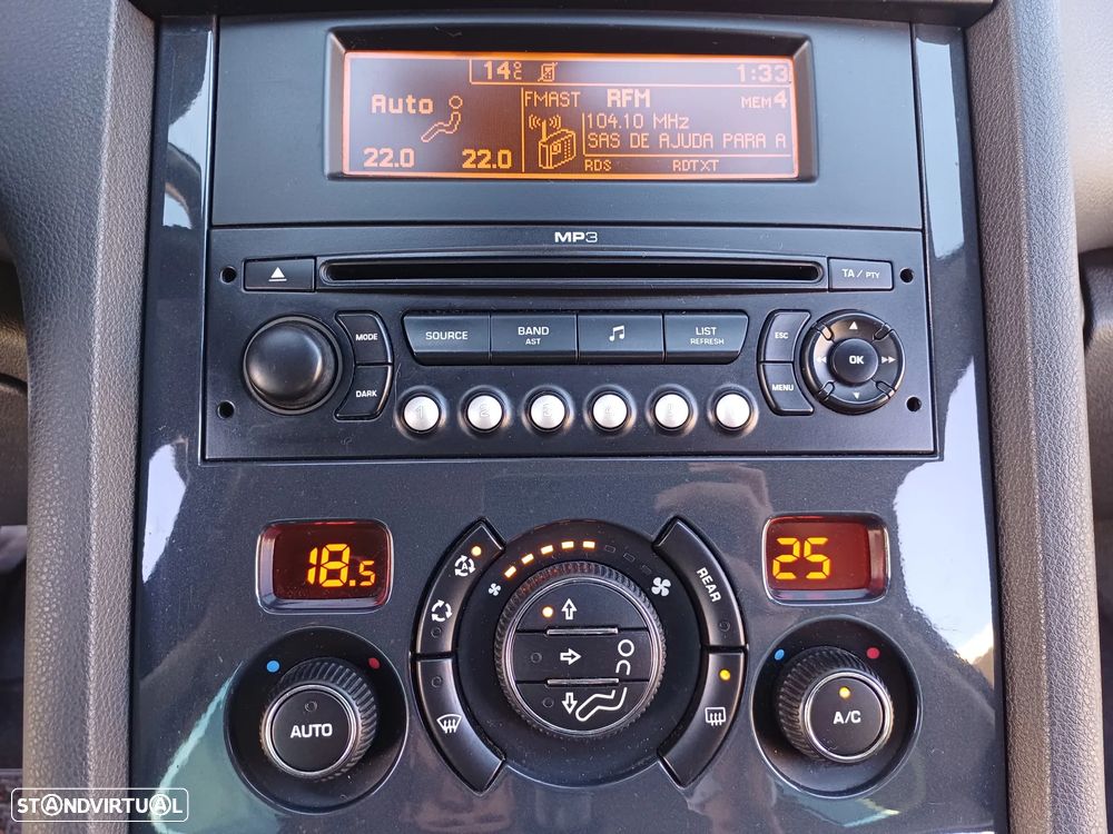 Peugeot 5008 1.6 HDi Premium - 24