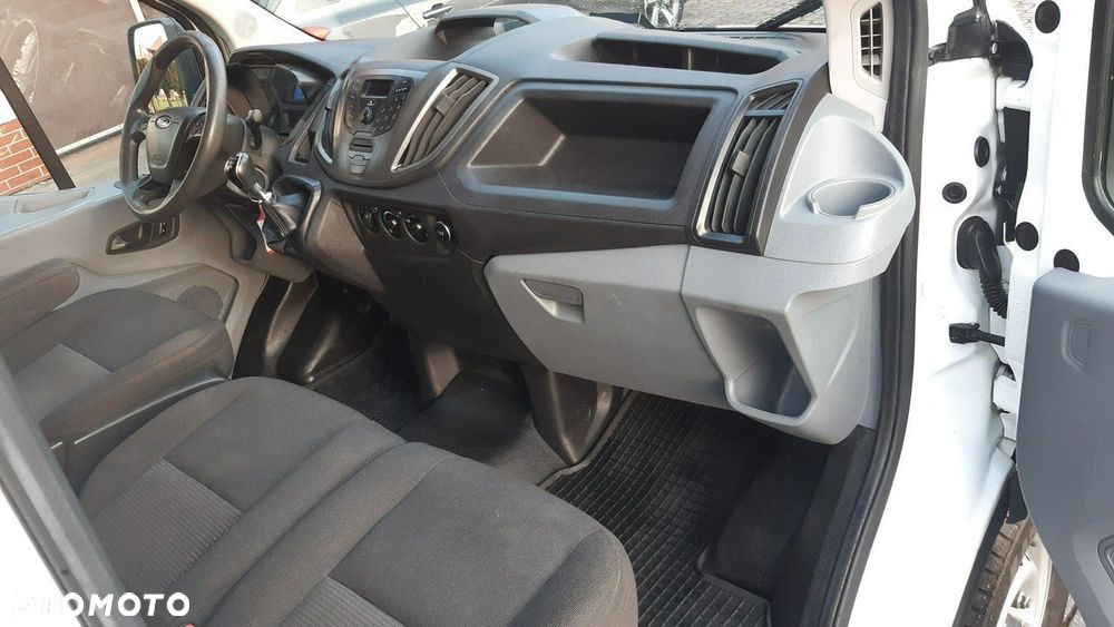 Ford Transit - 6