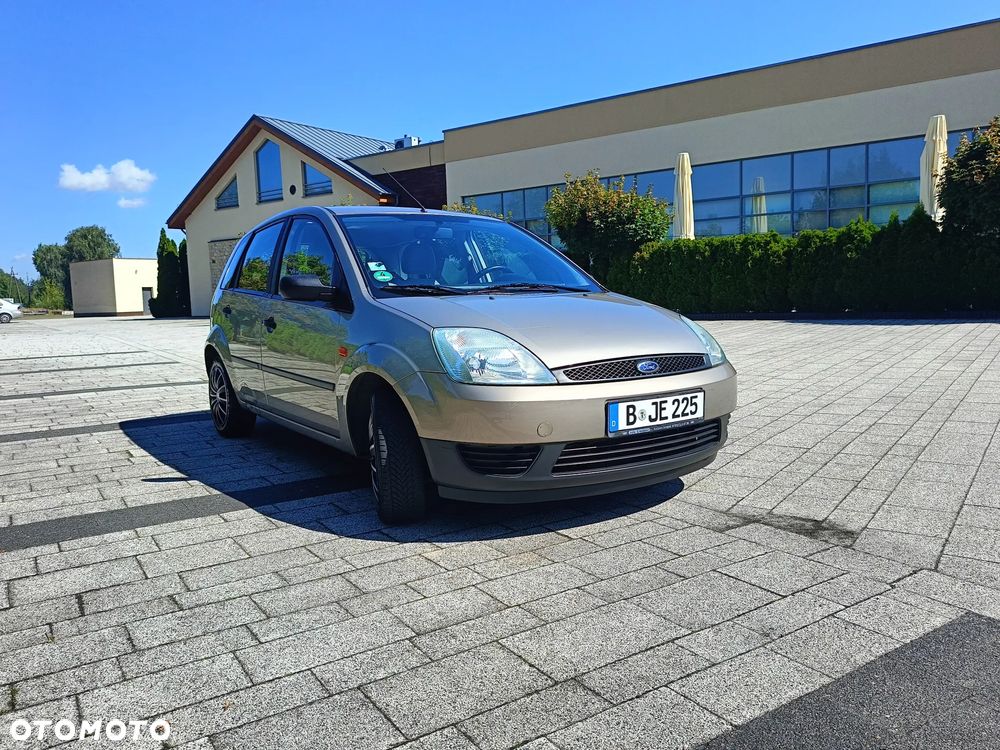 Ford Fiesta 1.3 Ambiente - 4