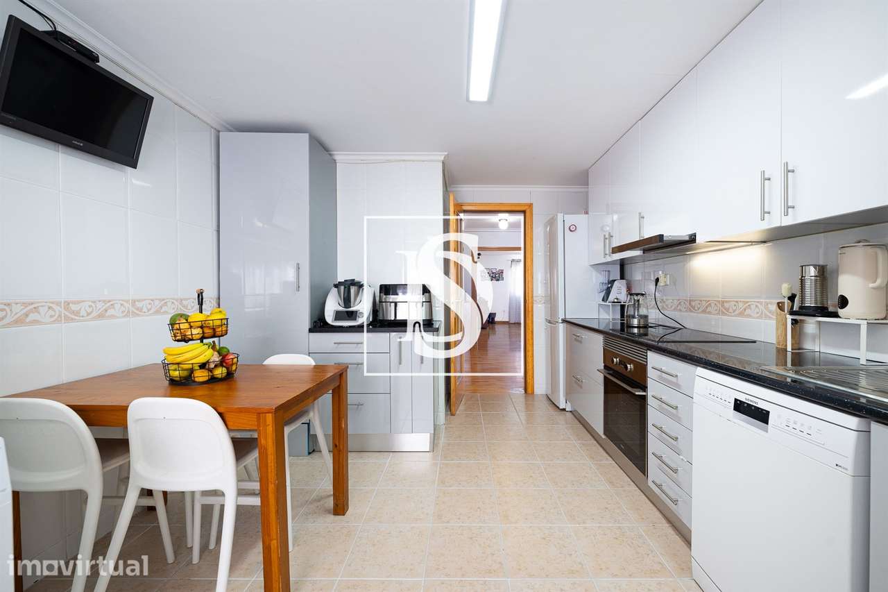 MAGNIFICO T4 DUPLEX URBANIZAÇÃO FONTE DA PRATA