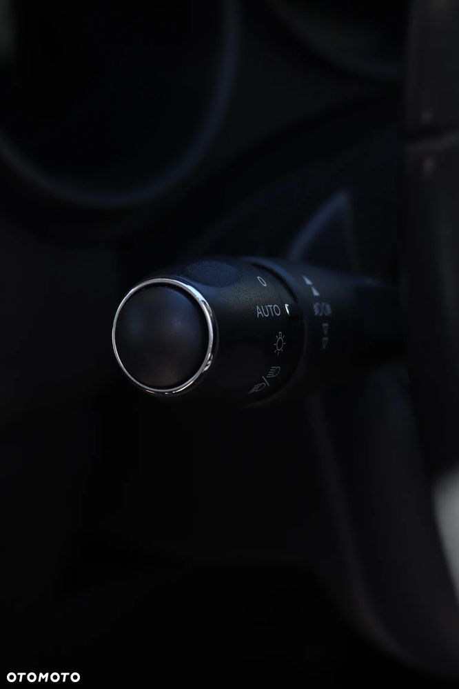 Citroën C4 PureTech e-THP 130 Selection - 14